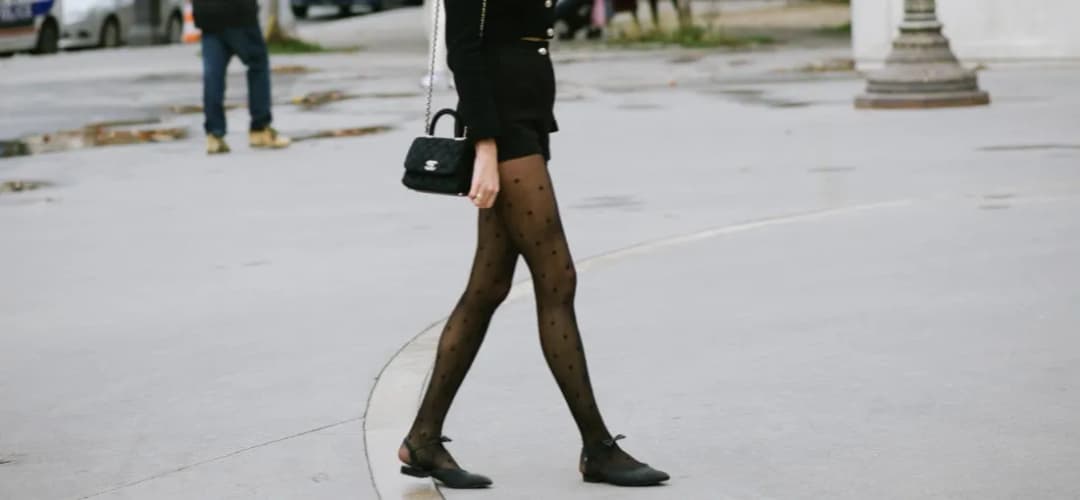 Rajstopy czarne w kropki: jak nadać swojej stylizacji charakteru?