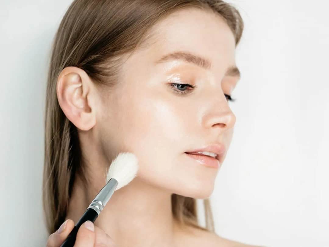 Ceny kremów BB: Ile naprawdę zapłacisz za idealny makijaż?