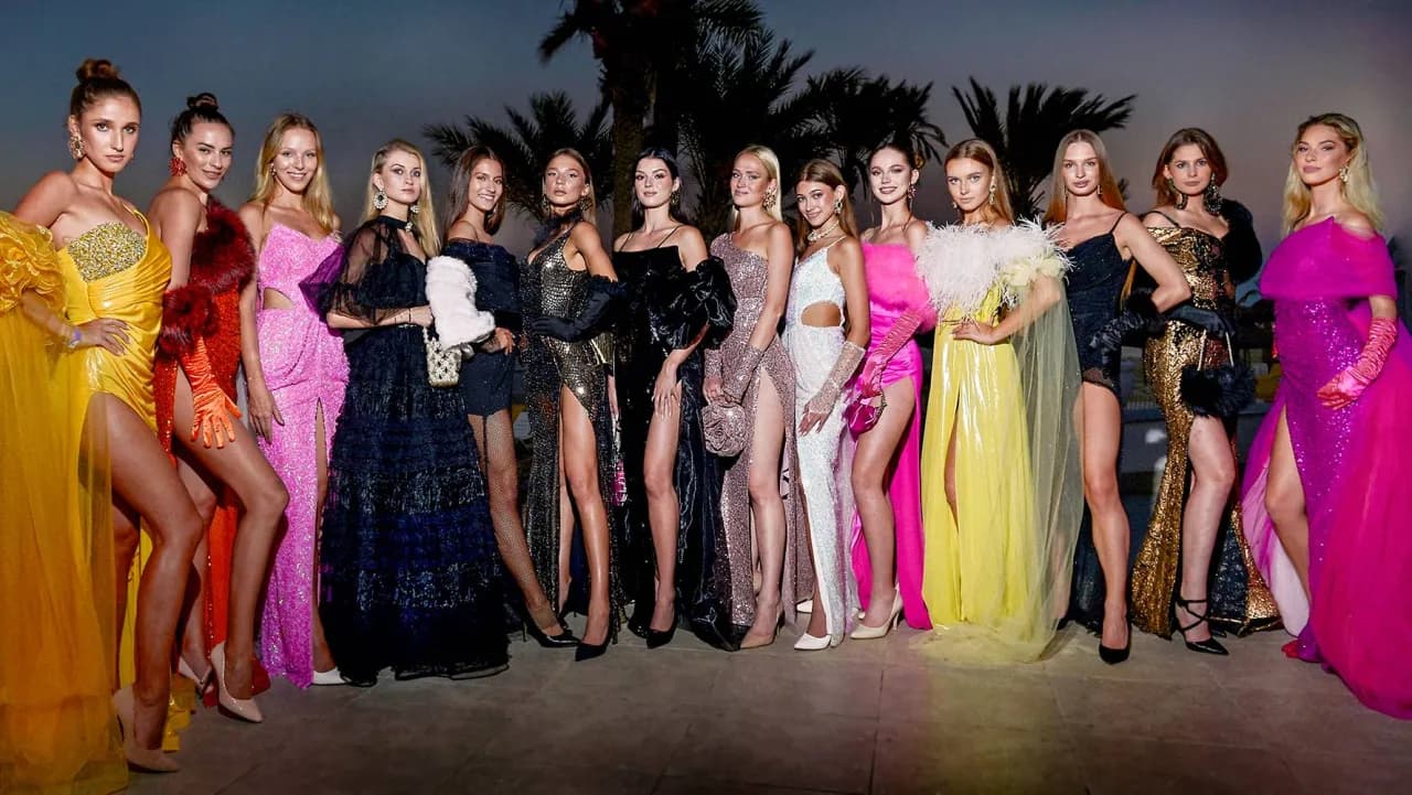 Od ekranu do wybiegu: Jak kino kreuje trendy w modelingu?