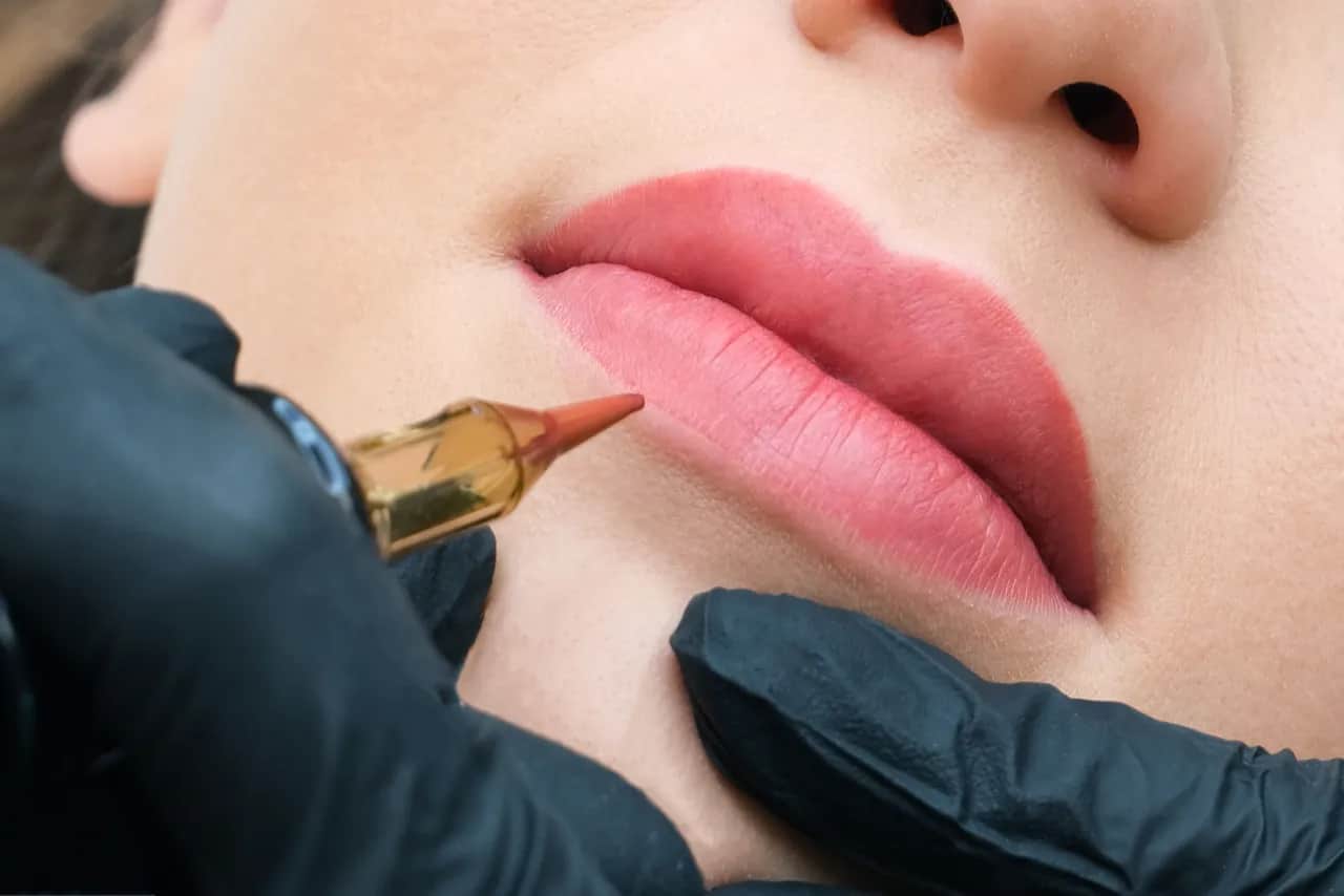 Wszystko o pigmentach do makijażu permanentnego ust