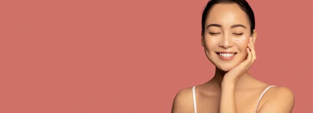 Krem BB pod podkład: Jak stosować i dlaczego warto? Poradnik